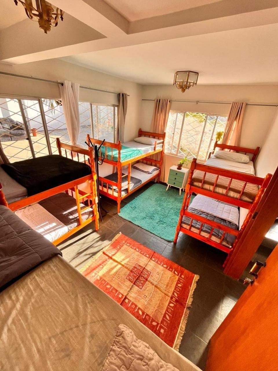 Opera Hostel Curitiba Extérieur photo